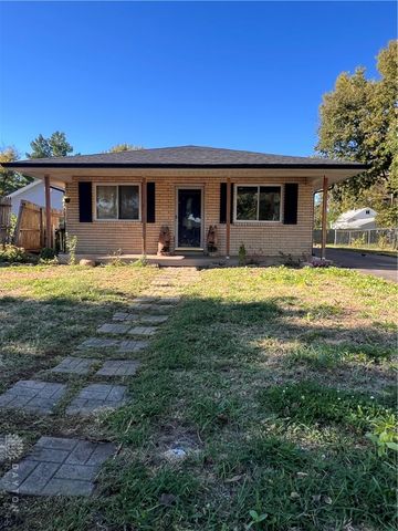2431 Guernsey Dell Avenue, Dayton, OH 45404