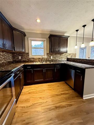 1801 Dews Pond SE Road, Calhoun, GA 30701