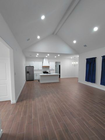604 E 4th Street, Muenster, TX 76252