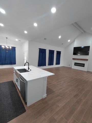 604 E 4th Street, Muenster, TX 76252