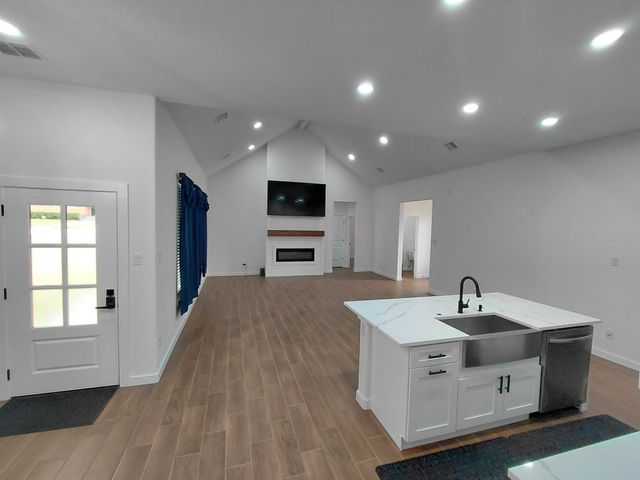 604 E 4th Street, Muenster, TX 76252