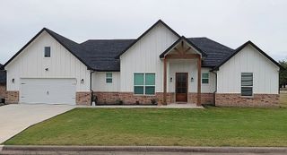 604 E 4th Street, Muenster, TX 76252