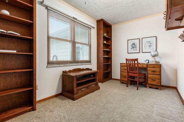 5674 Lindenwood Road, Columbus, OH 43229