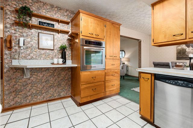 5674 Lindenwood Road, Columbus, OH 43229