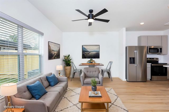 1943 Longmire Villas Court, Conroe, TX 77304