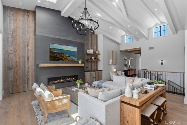 1030 Sandcastle Drive, Corona Del Mar, CA 92625