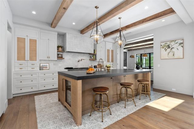 1030 Sandcastle Drive, Corona Del Mar, CA 92625
