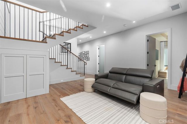 1030 Sandcastle Drive, Corona Del Mar, CA 92625