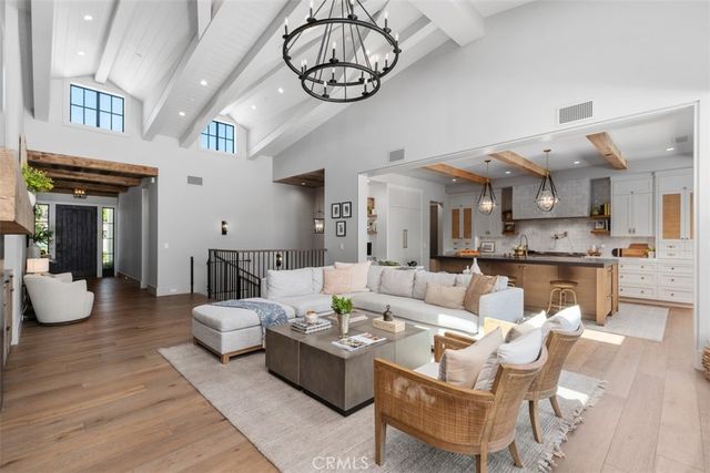 1030 Sandcastle Drive, Corona Del Mar, CA 92625