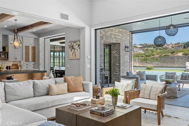 1030 Sandcastle Drive, Corona Del Mar, CA 92625