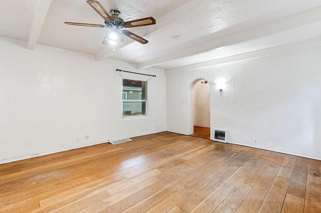 815 W Yosemite Avenue, Madera, CA 93637