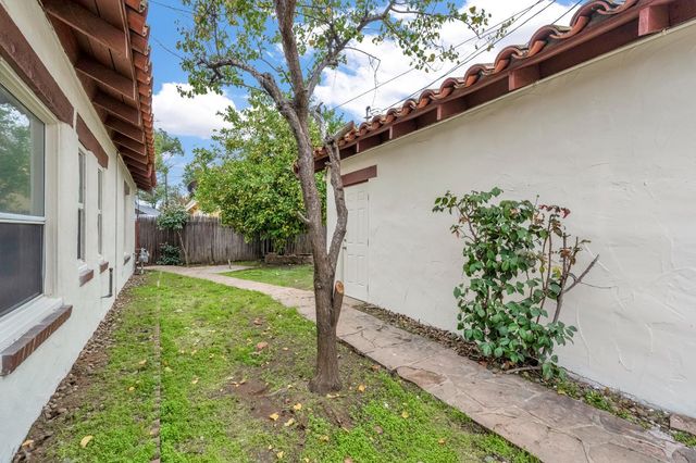 815 W Yosemite Avenue, Madera, CA 93637