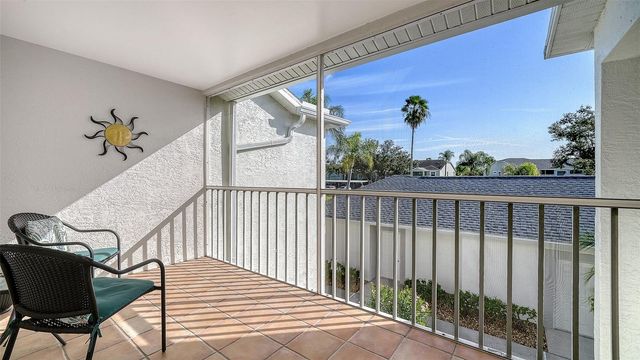 9480 HIGH GATE DRIVE 2122, Sarasota, FL 34238