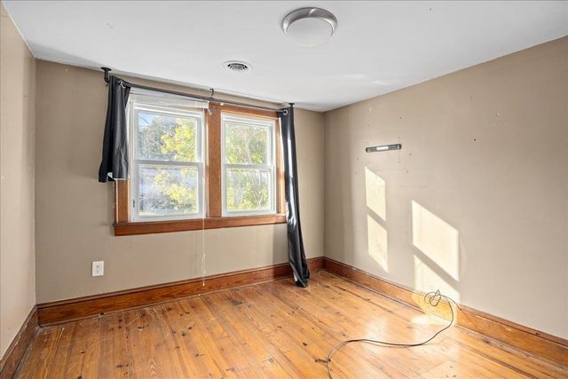 1311 LYLE AVE, Staunton, VA 24401