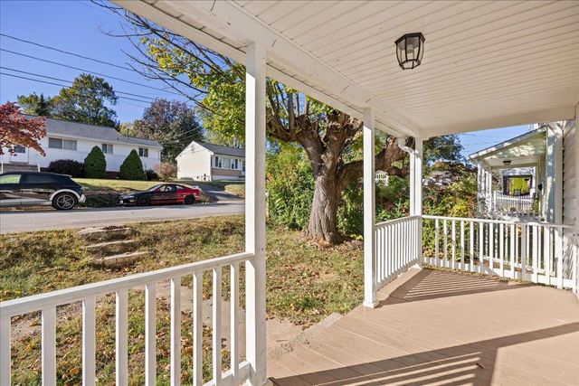1311 LYLE AVE, Staunton, VA 24401