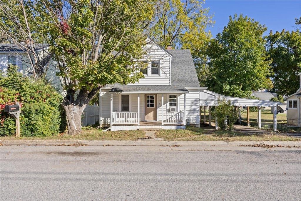 1311 LYLE AVE, Staunton, VA 24401