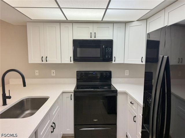 5751 Foxlake DR A, North Fort Myers, FL 33917