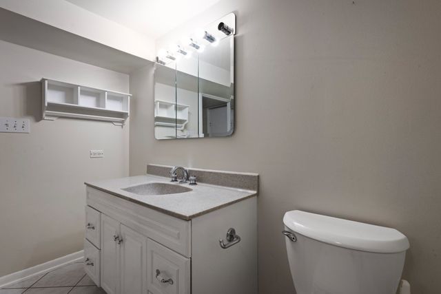 1907 Suffolk Avenue, Westchester, IL 60154