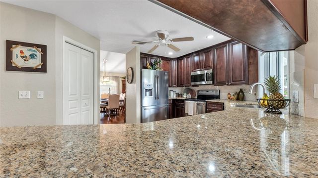 538 POWDER HORN ROW, Lakeland, FL 33809