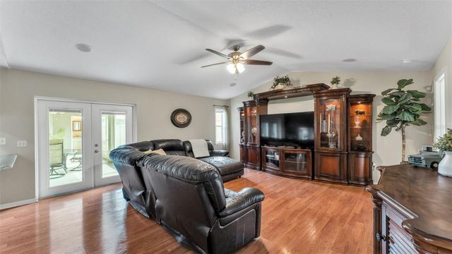 538 POWDER HORN ROW, Lakeland, FL 33809