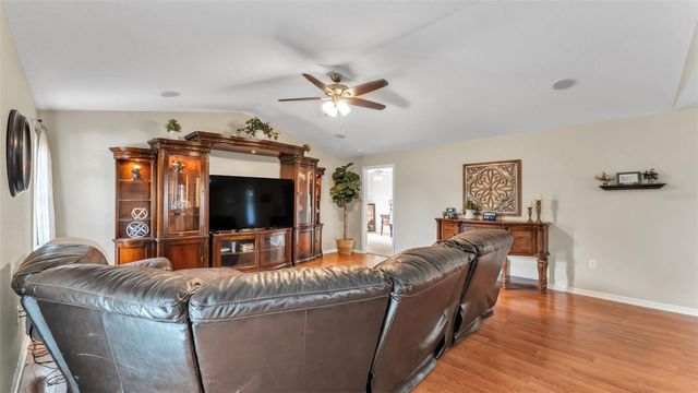 538 POWDER HORN ROW, Lakeland, FL 33809