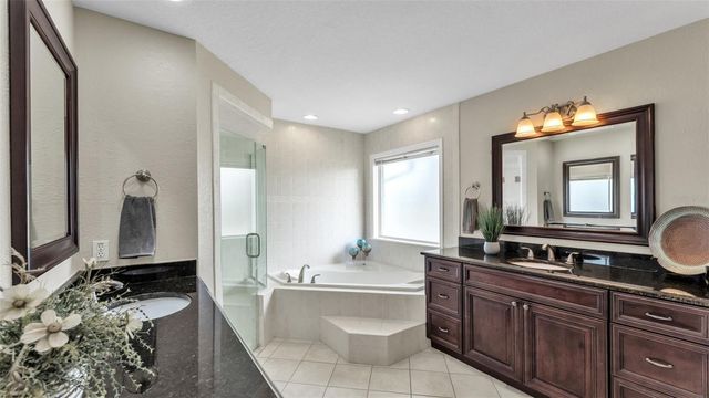 538 POWDER HORN ROW, Lakeland, FL 33809