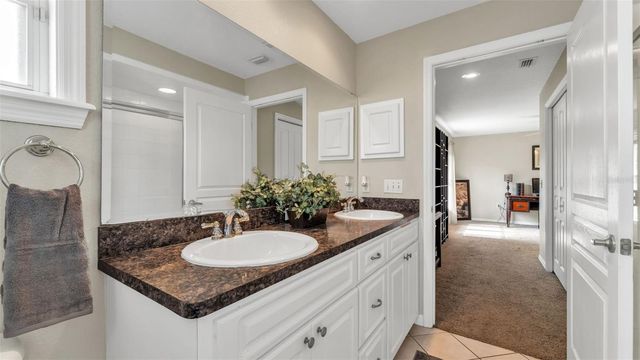 538 POWDER HORN ROW, Lakeland, FL 33809