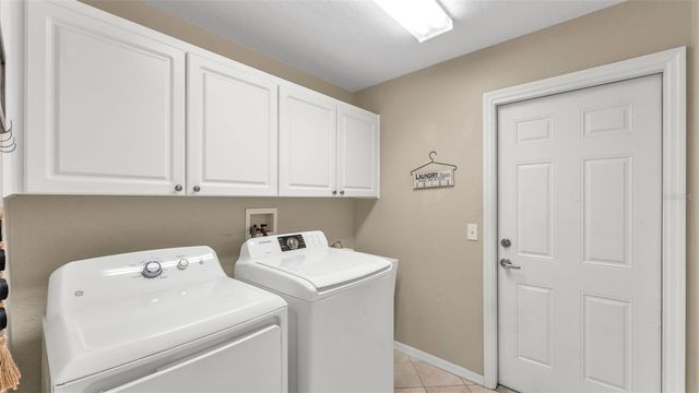 538 POWDER HORN ROW, Lakeland, FL 33809