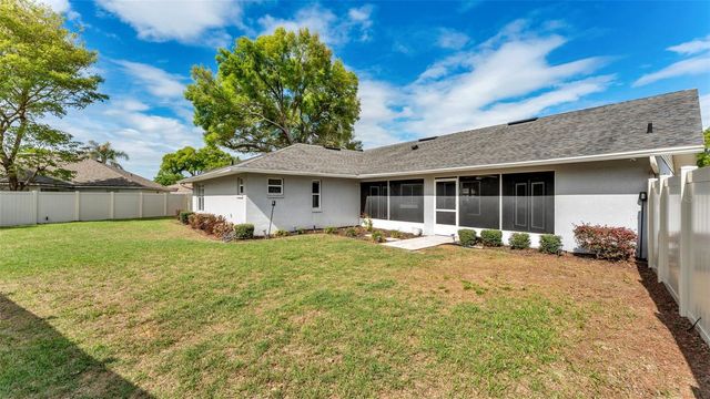 538 POWDER HORN ROW, Lakeland, FL 33809