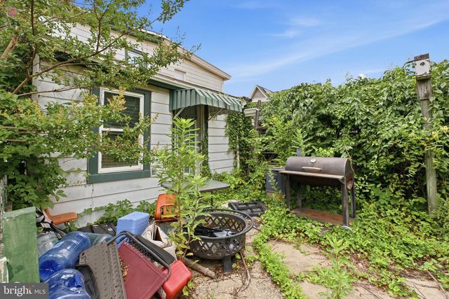 236 WASHINGTON ST, Mount Holly, NJ 08060