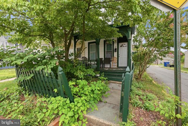 236 WASHINGTON ST, Mount Holly, NJ 08060