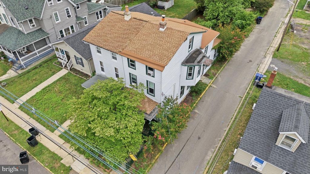 236 WASHINGTON ST, Mount Holly, NJ 08060