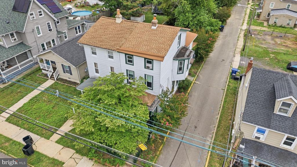 236 WASHINGTON ST, MOUNT HOLLY, NJ 08060 — photo 2