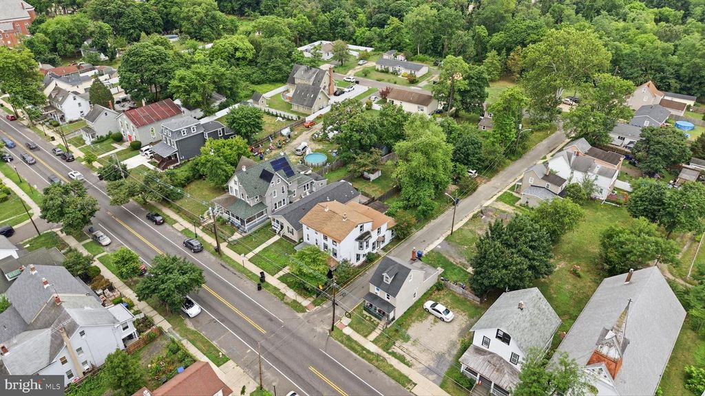 236 WASHINGTON ST, MOUNT HOLLY, NJ 08060 — photo 4