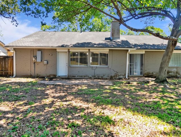 2806 W Birchdale Drive, Missouri City, TX 77489