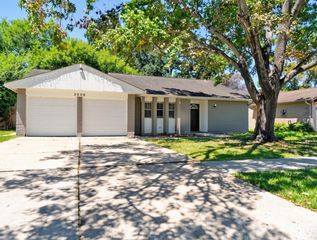 2806 W Birchdale Drive, Missouri City, TX 77489