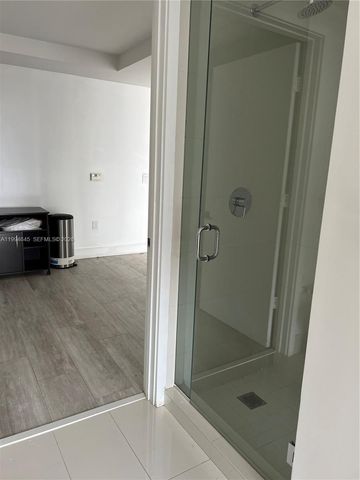 121 NE 34th St 1207, Miami, FL 33137