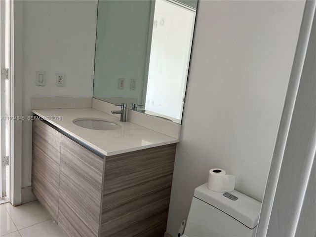 121 NE 34th St 1207, Miami, FL 33137