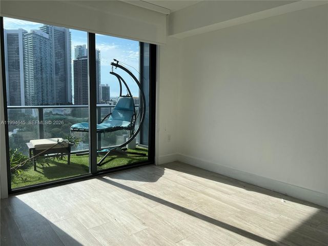 121 NE 34th St 1207, Miami, FL 33137