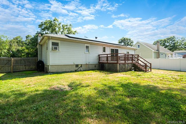 51 Hampton Avenue, Mastic, NY 11950