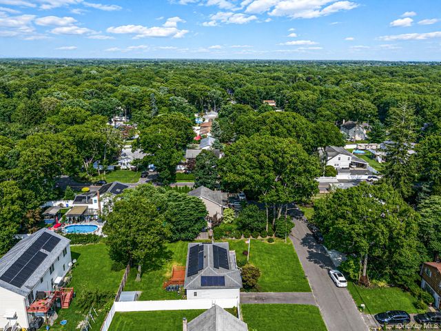 51 Hampton Avenue, Mastic, NY 11950