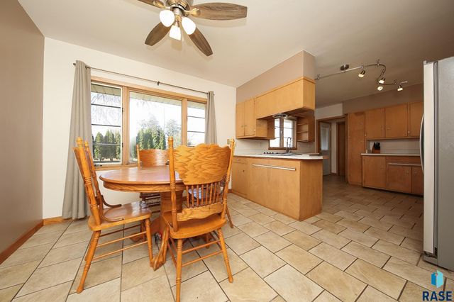 609 S Main St Street, Lennox, SD 57039