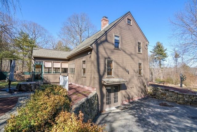187 Blackstone Street, Mendon, MA 01756
