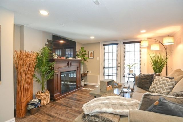 187 Blackstone Street, Mendon, MA 01756