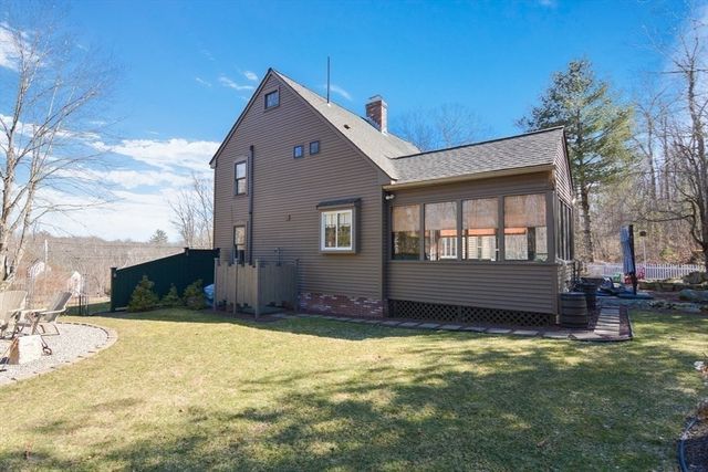187 Blackstone Street, Mendon, MA 01756