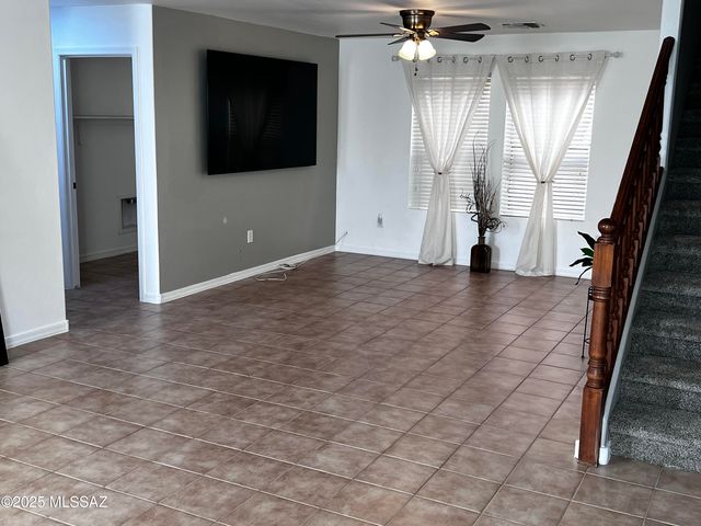 5898 N Dartwhite Drive, Tucson, AZ 85741