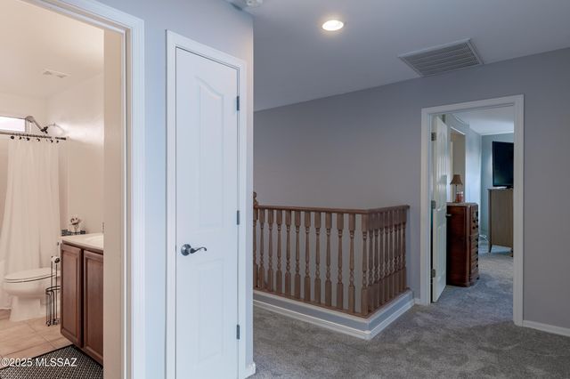 5898 N Dartwhite Drive, Tucson, AZ 85741