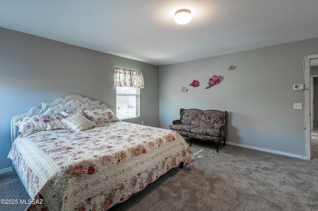 5898 N Dartwhite Drive, Tucson, AZ 85741