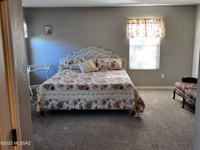 5898 N Dartwhite Drive, Tucson, AZ 85741