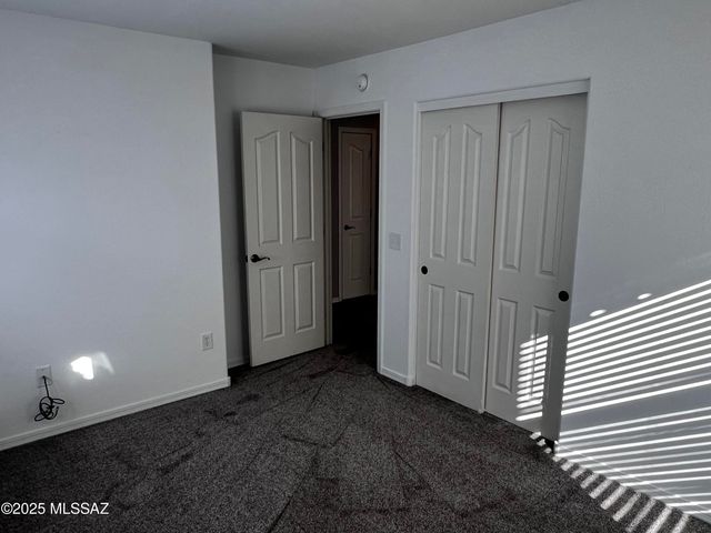 5898 N Dartwhite Drive, Tucson, AZ 85741